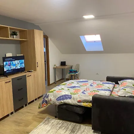 Netflix Cloud 3 Apartament